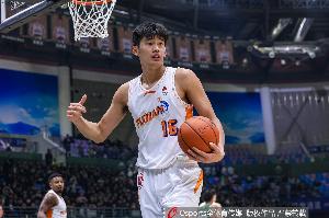 杨曦皓:深知自己的不足 会珍惜在国家队的历练机会 全力以赴训练